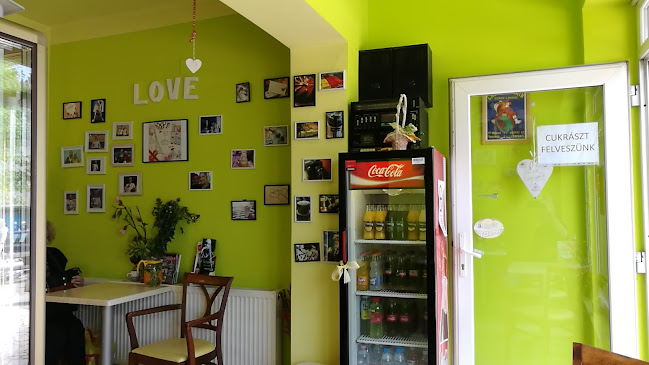 Comentarii opinii despre Rétesbolt és Cukrászda