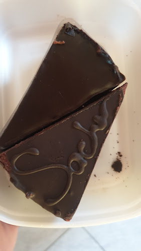 Opinii despre Cafébox Kft. în Tatabánya - Vendéglátás