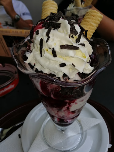 Comentarii opinii despre Walzer Cukrászda