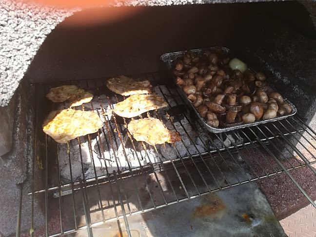 Opinii despre Hegyalja Söröző în Tatabánya - Vendéglátás