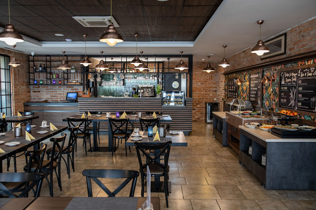 Renomé Café & Bistro - Miskolc