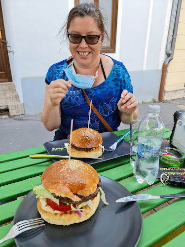 Comentarii opinii despre Centrum Burger