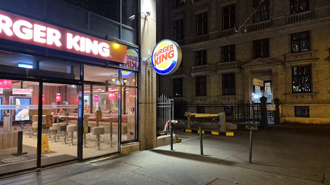 Könyvtár Klub & Treffort Kert - Budapest