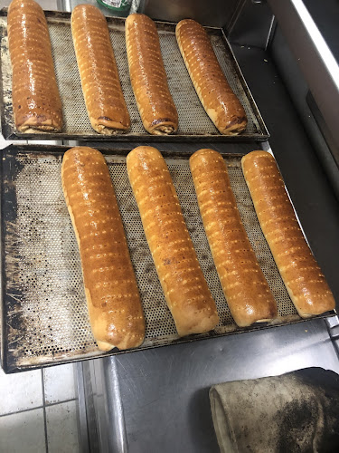 Muhadri Pékség - Vendéglátás