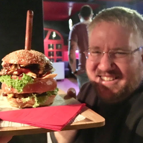 Red Devils Pub & Pizzéria - Vendéglátás