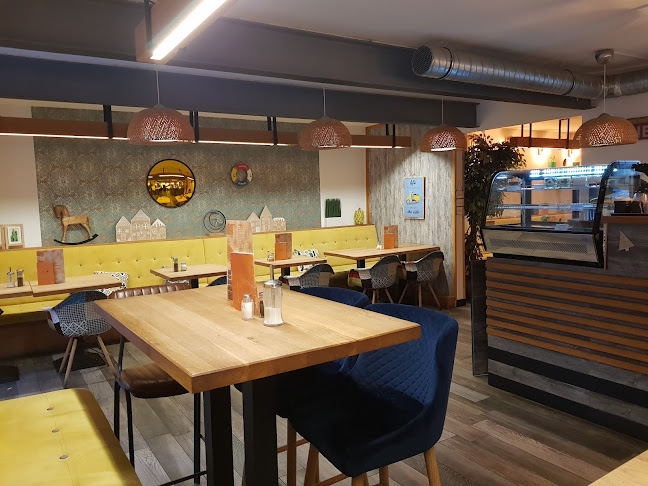 Opinii despre bubō în Budapest - Vendéglátás