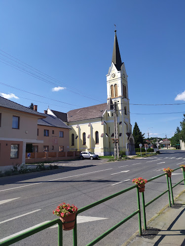 Opinii despre Rózsakert Presszó în Zalalövő - Vendéglátás