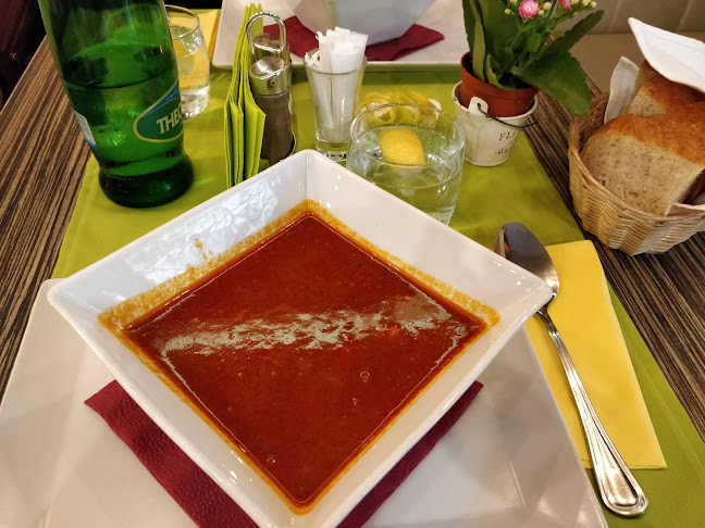 Ring Café Étterem és Burger Bar - Vendéglátás