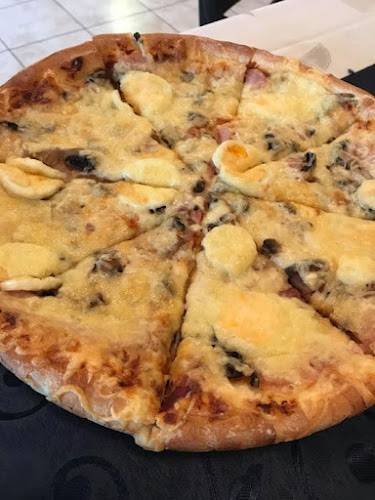 Opinii despre Santos Étterem és Panzió în Palotás - Vendéglátás