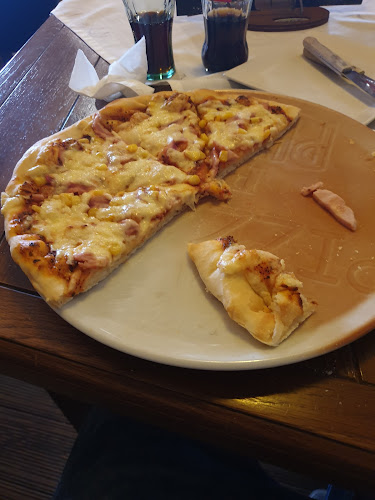 Tropical Pizzeria - Vendéglátás