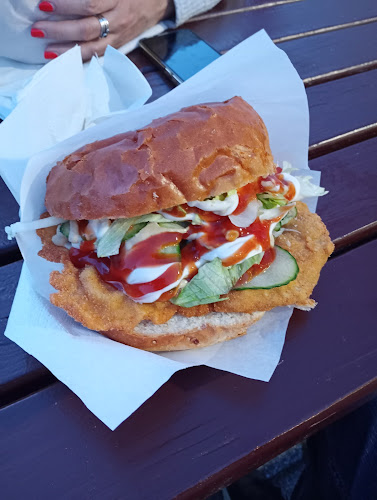 Opinii despre Csibe Box în Székesfehérvár - Vendéglátás