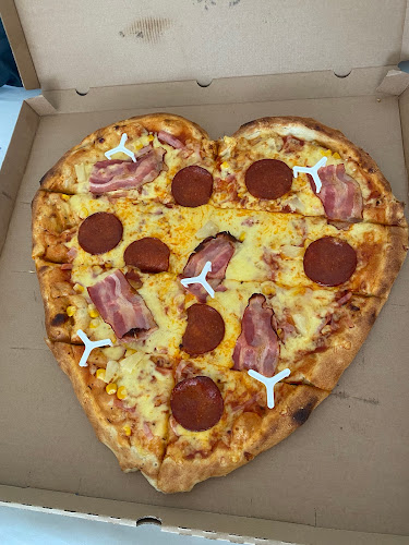 Opinii despre Pizza Trio în Tatabánya - Vendéglátás