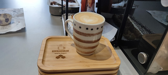 Comentarii opinii despre Kockacukor-Nem csak reggeli