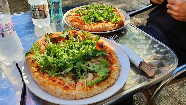 Mány, 2065, Béke tér 5, 2064