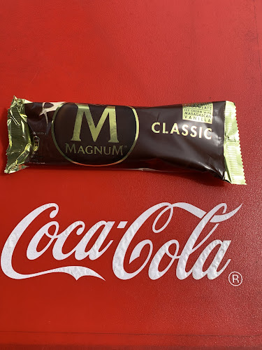 Opinii despre Cserepes kávézó, cukrászda în Budapest - Vendéglátás