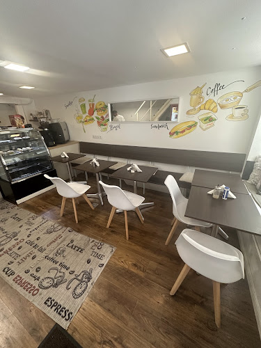 Opinii despre Pöttyös Bögre Bisztró în Budapest - Vendéglátás