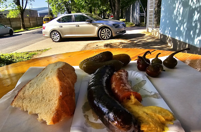 Opinii despre Pecsenyesütő în Kaposvár - Vendéglátás