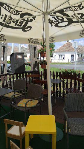 Jutka Cukrászda és Fagyizó - Csót