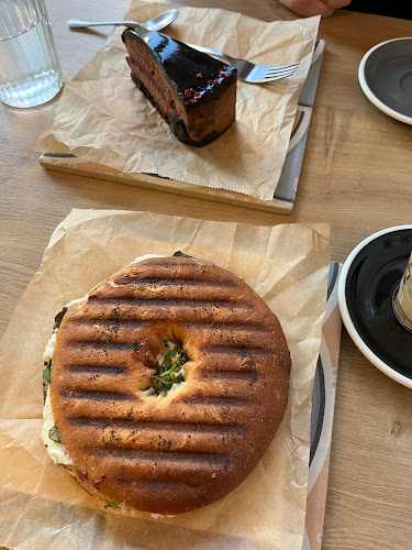 Rokusch - Vendéglátás