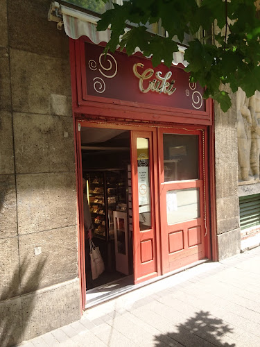 Opinii despre Bödi Cukrászda în Budapest - Vendéglátás