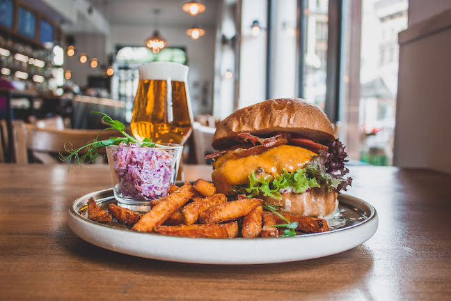 Opinii despre Stifler Beerhouse & Kitchen (korábban Craft Head Brewpub) în Budapest - Vendéglátás