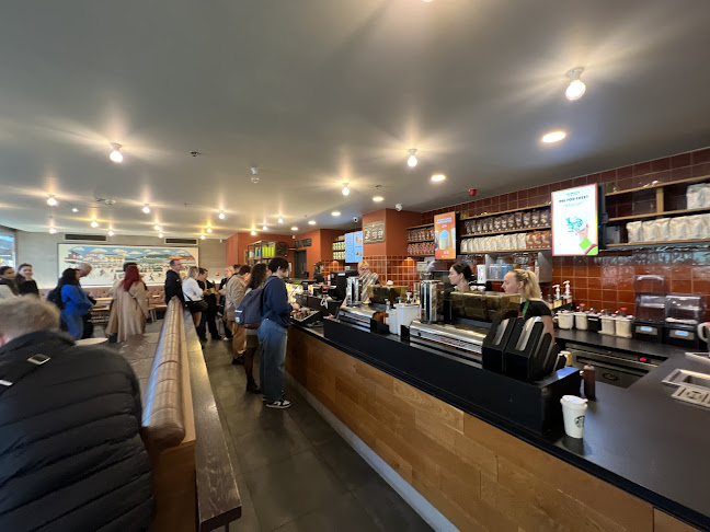 Comentarii opinii despre Starbucks Castle