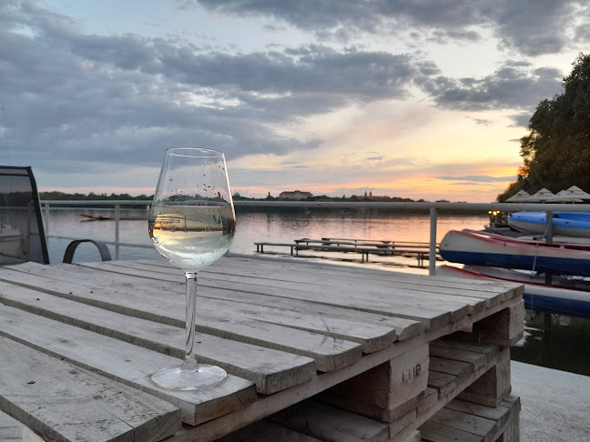 Tata, Tópart stny. 1, 2890