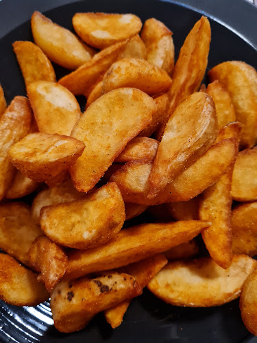 MANÍR PUB - Vendéglátás