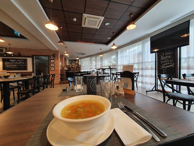 Renomé Café & Bistro - Miskolc