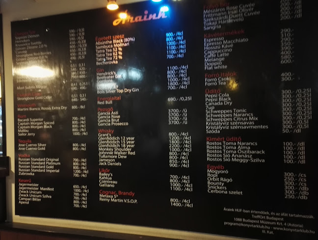 Opinii despre Könyvtár Klub & Treffort Kert în Budapest - Vendéglátás