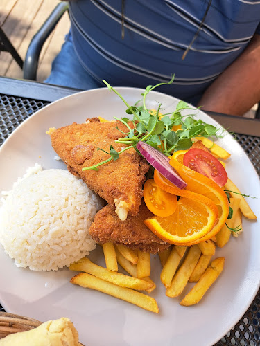 Kastélydomb Kávézó Étterem - Várpalota