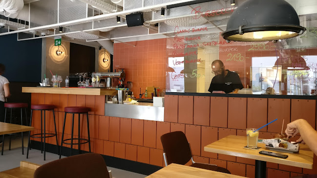 Pesti Burger és Bár - Vendéglátás