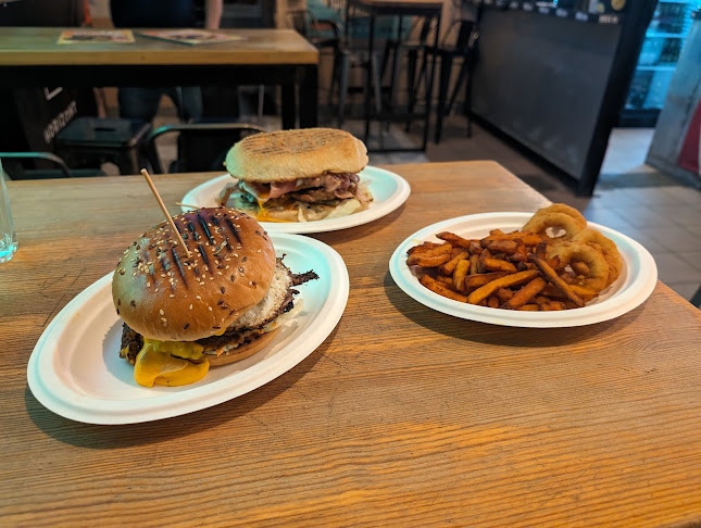 Opinii despre Beer Point Budapest în Budapest - Vendéglátás