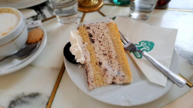 Opinii despre Fodor Cukrászda în Kecskemét - Vendéglátás