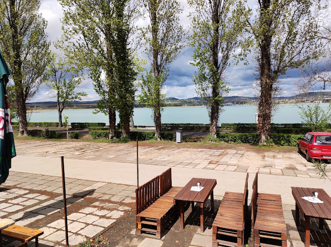 Opinii despre Panoráma büfé în Tihany - Vendéglátás