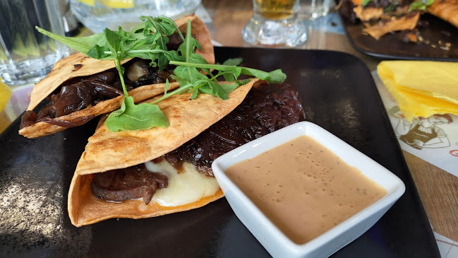 Opinii despre Johnny's Bistro Veszprém în Veszprém - Vendéglátás