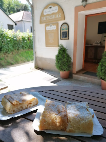 Monarchia Rétesház - Zebegény