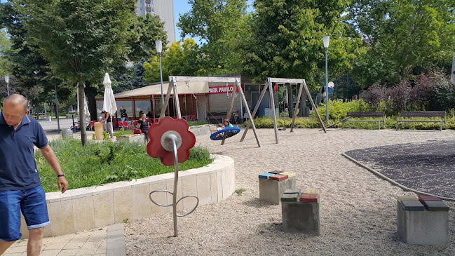 Pécs, Szilárd Leó park, 7633