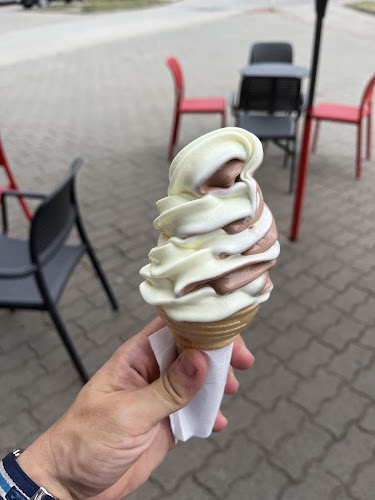 Opinii despre Carpigiani Fagyizó în Veresegyház - Vendéglátás