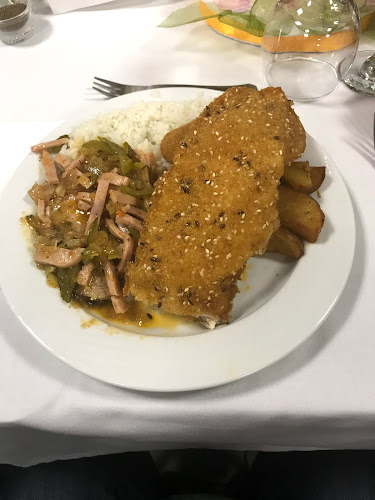 Comentarii opinii despre Holdfény Étterem és Ételfutár