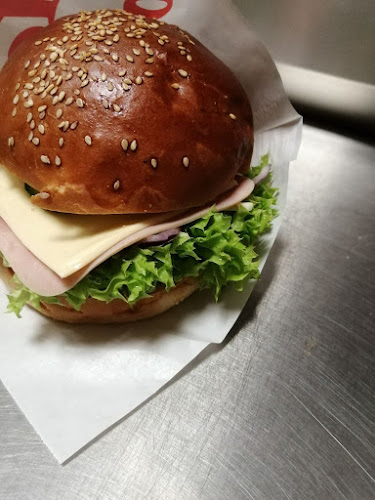 Sarok Büfé - Vendéglátás