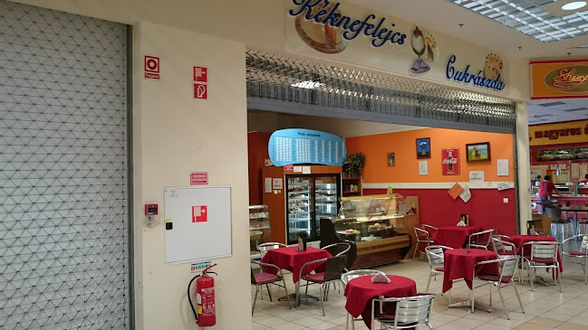 Kéknefelejcs cukrászda