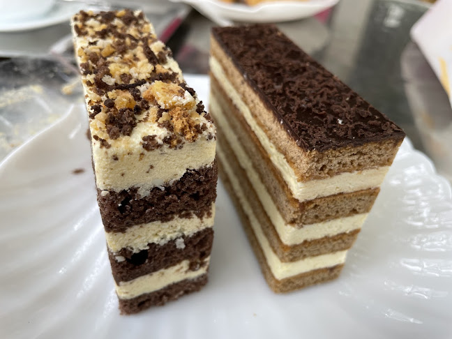 Mány, 2065, Béke tér 5, 2064