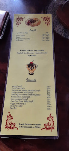 Opinii despre Barokk Cukrászda în Kalocsa - Vendéglátás
