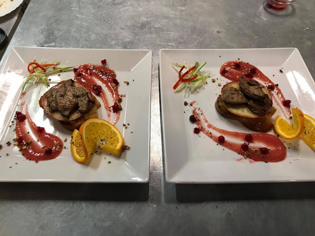 Comentarii opinii despre Bor & Bazsalikom Pizzéria, Étterem