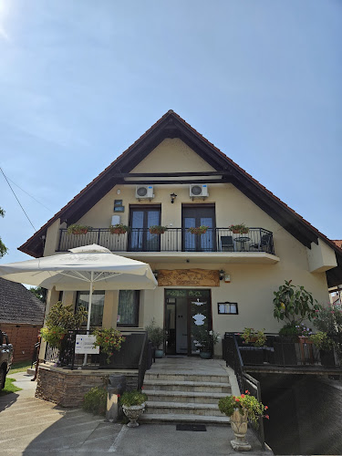 István Étterem és Panzió - Vendéglátás