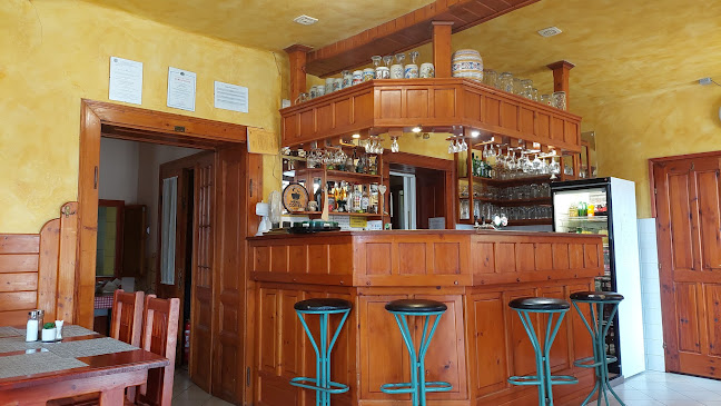 Comentarii opinii despre Kagyló Büfé, Söröző