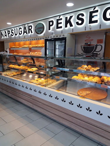 Opinii despre Napsugár pékség în Miskolc - Vendéglátás