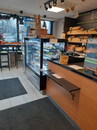 Budapest, Szabadföld út 79, 1164