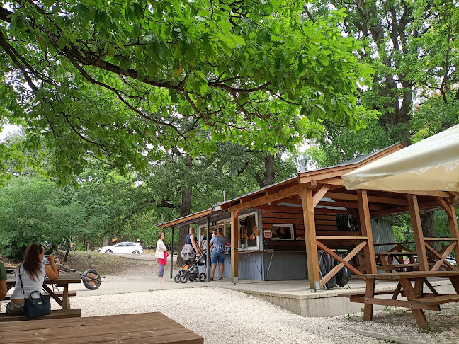 Comentarii opinii despre Dobogókő Matyi Büfé & Grill